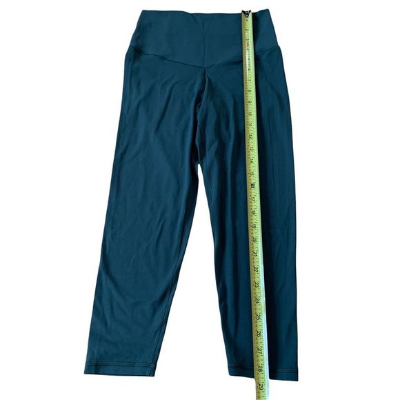 Green Aerie Cropped Leggings Size Medium - Picture 8 of 8